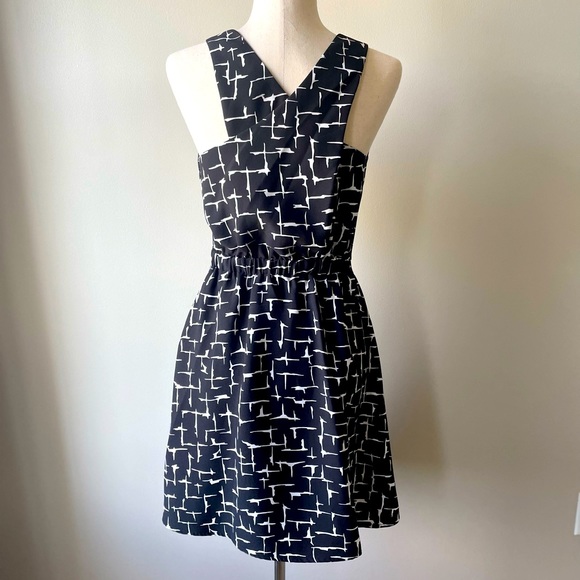 41 Hawthorn | Eldora A-Line Dress | Black & White | Small - Picture 3 of 5